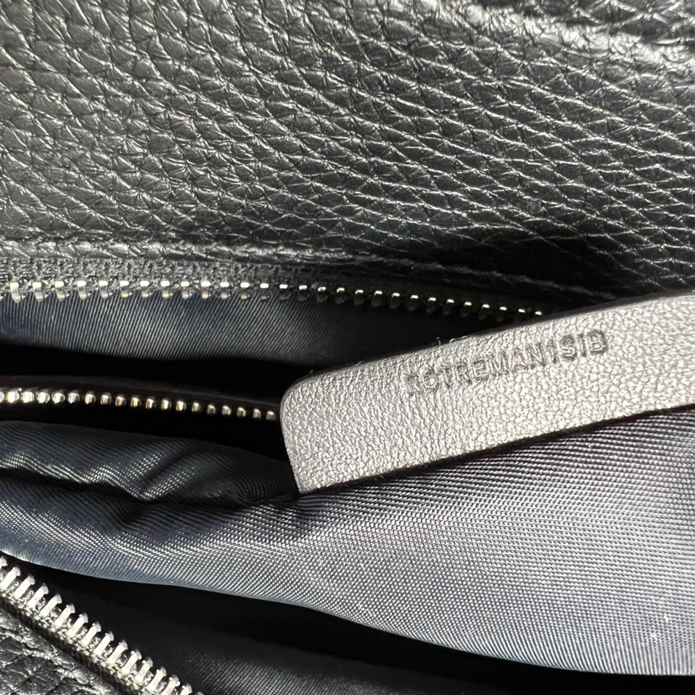 NWT Burberry leather Ardwell Logo Embossed black Leather shopping Tote - Picture 15 of 16